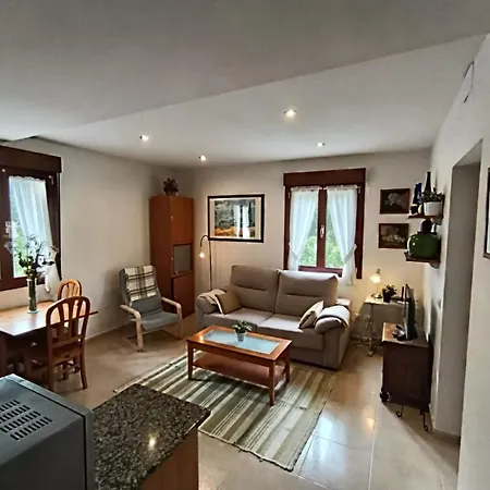 Apartamento Tazones شقة *